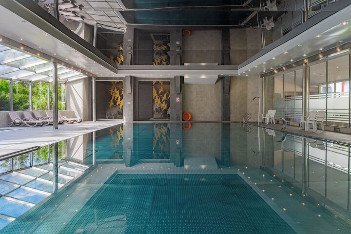 Pool 18 of 66