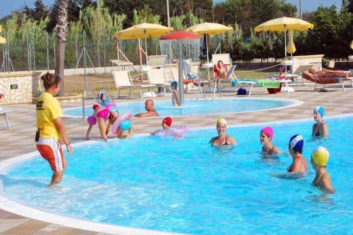 Pool Hotel