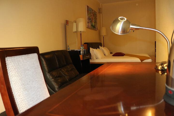 Room 16 of 22