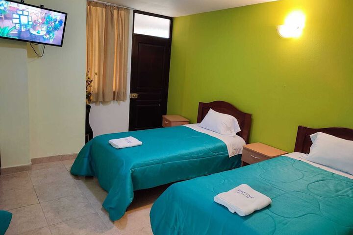 Room 17 of 34