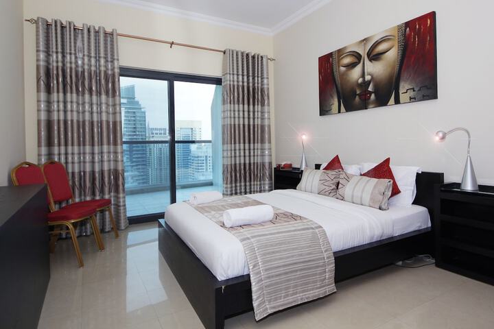 Room 2 of 17