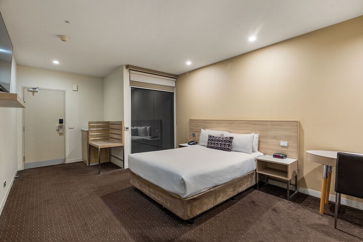 Room 21 of 44