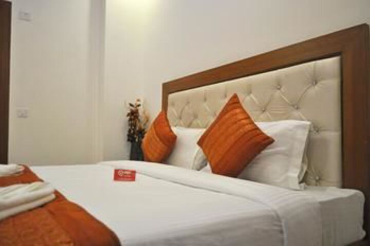 Room 6 of 21