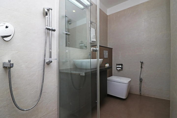 Room 8 of 20