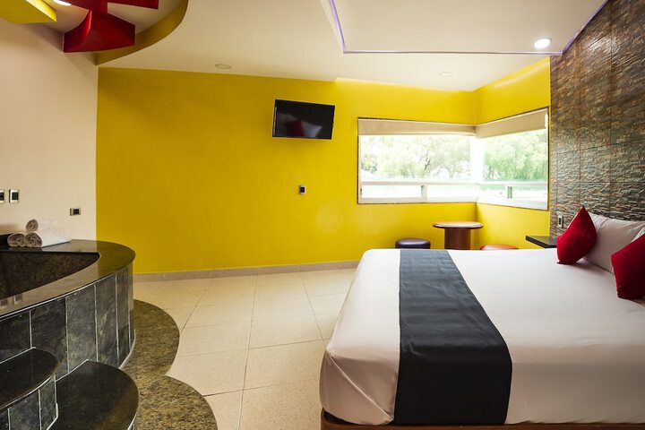 Room 12 of 62