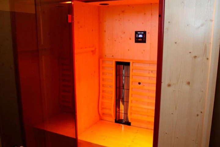 Room 2 of 22