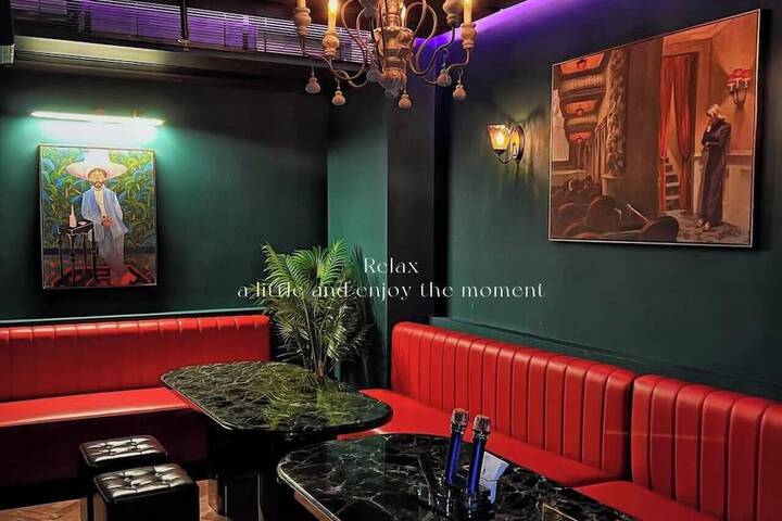 lounge