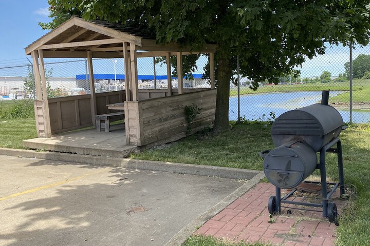 BBQ/picnic area