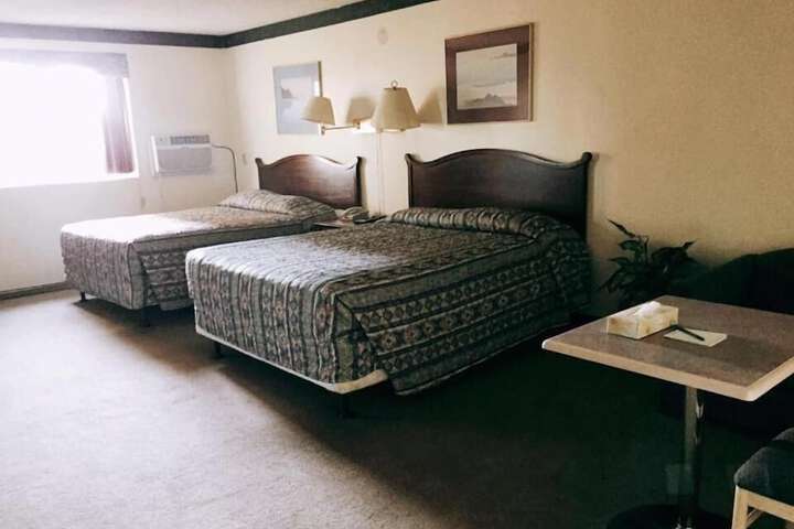 Room 10 of 30
