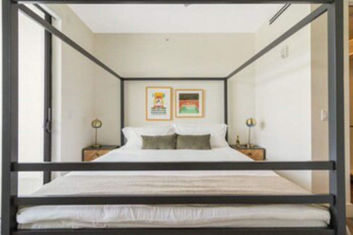 Room 157 of 188