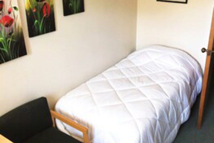 Room 83 of 108