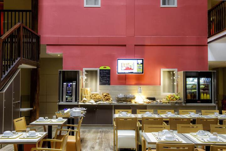 Dining 96 of 127