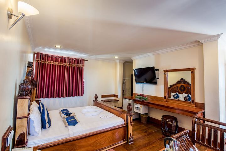 Room 8 of 37
