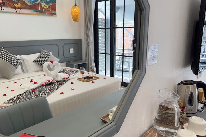Room 8 of 26