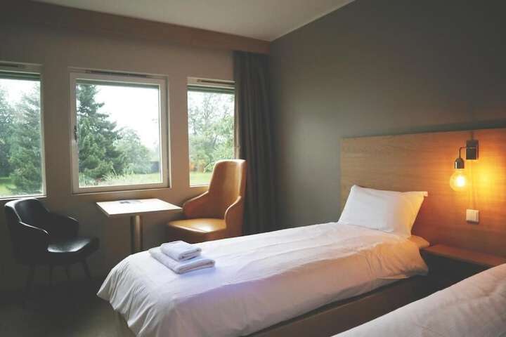 Room 14 of 28