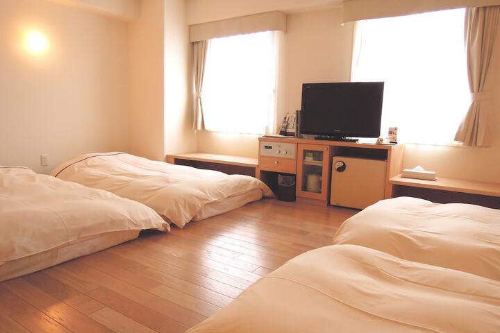 Room 5 of 53