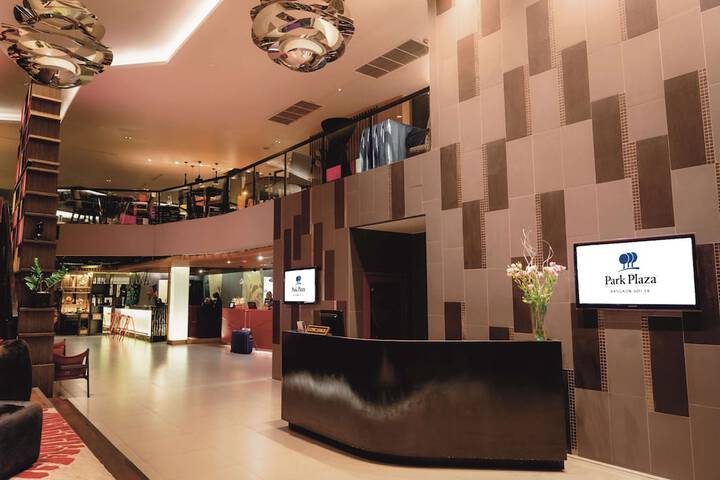 Hotel Interior 4 of 111