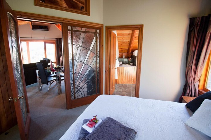 Room 2 of 21