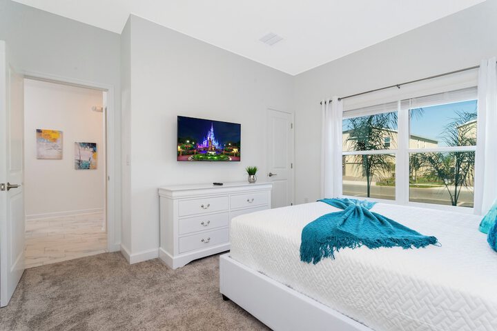 Room 10 of 61