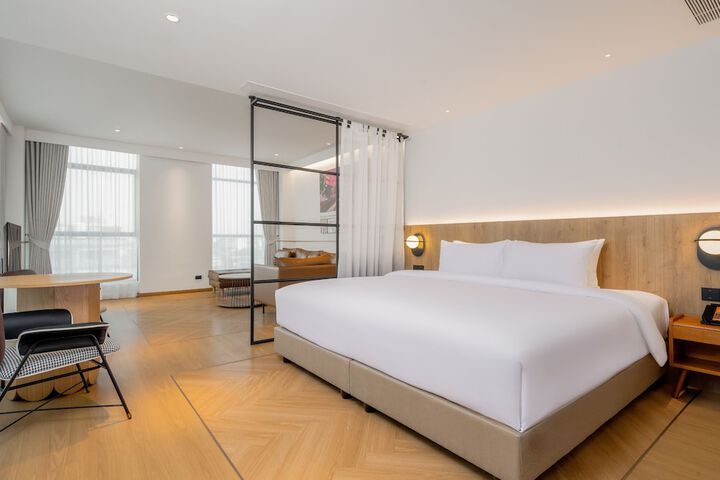 Room 82 of 180