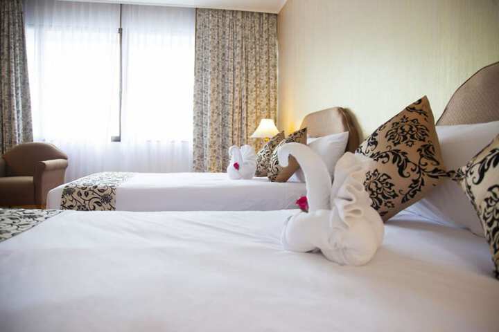 Room 40 of 86