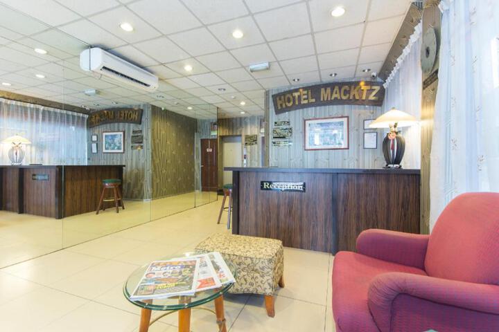 General 8 of 29