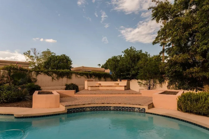 Pool 8 of 19