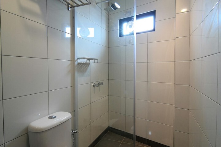 Room 40 of 46