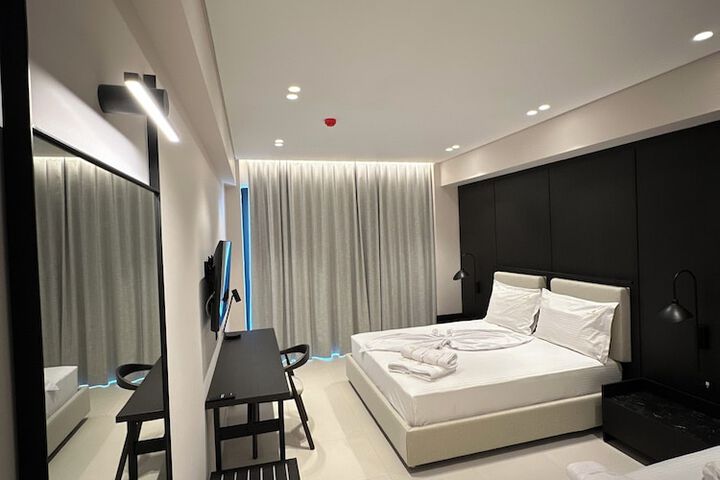 Room 62 of 142