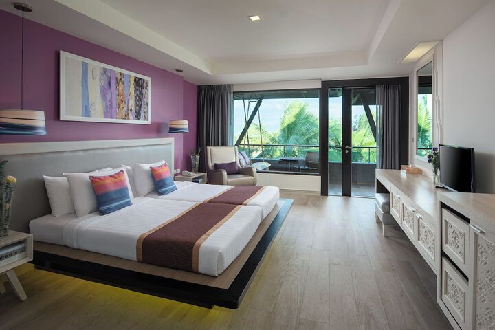Room 27 of 105
