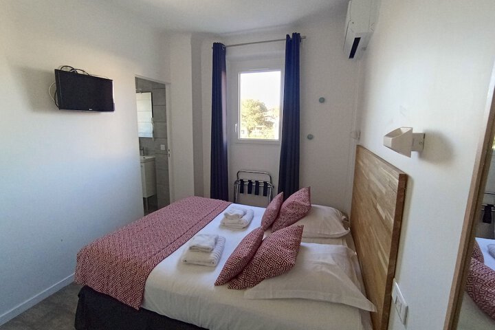 Room 14 of 52