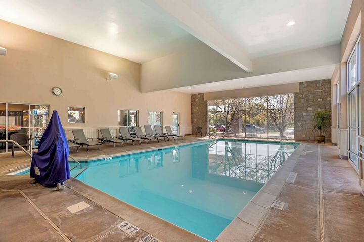 Pool 12 of 23