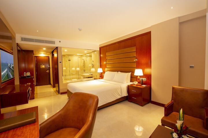 Room 4 of 89