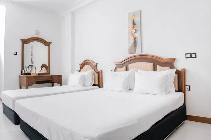 Room 5 of 36