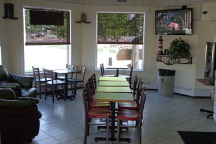 Dining 5 of 53