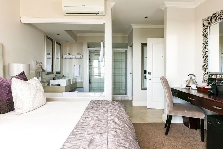 Room 6 of 59