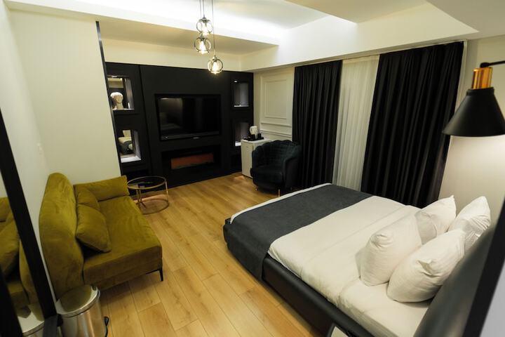 Room 25 of 149