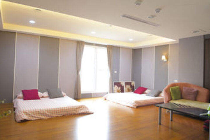 Room 15 of 20