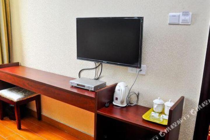 Insail hotel(Guangzhou Xiaogang Metro Station)