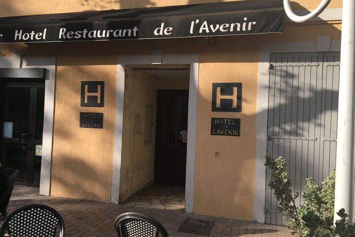 HOTEL BAR RESTAURANT DE LAVENIR