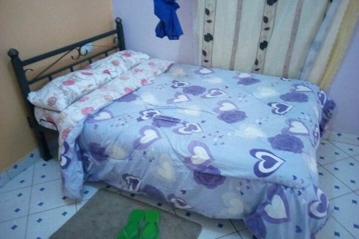 Room 3 of 10