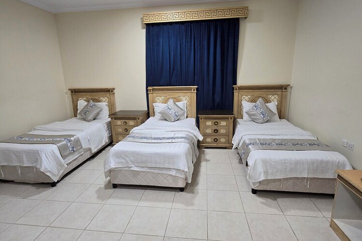 Room 18 of 33