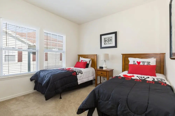 Room 2 of 19