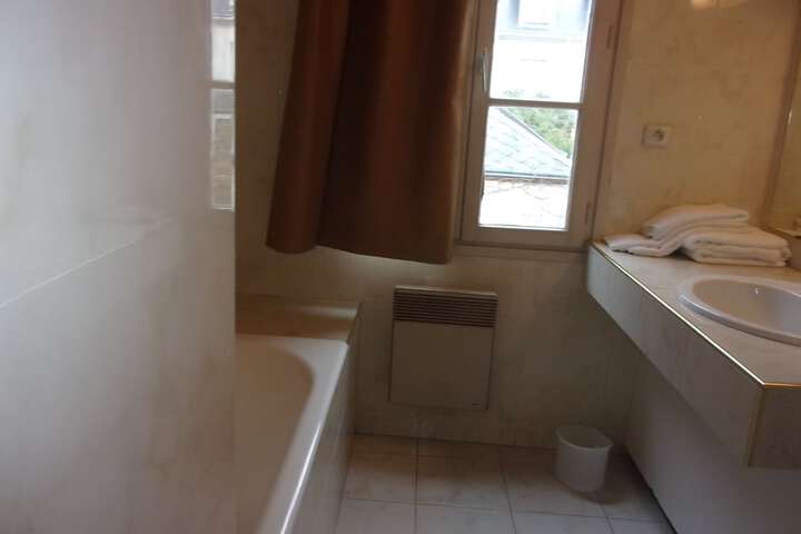 Room 35 of 50