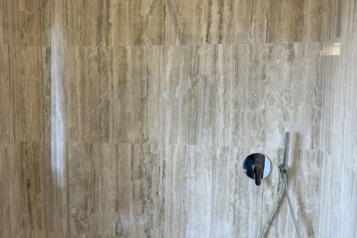 Room 108 of 139