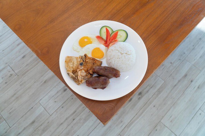 Breakfast/Coffee Service 64 of 77