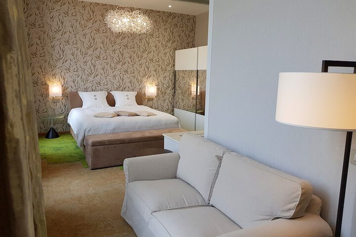 Room 18 of 41