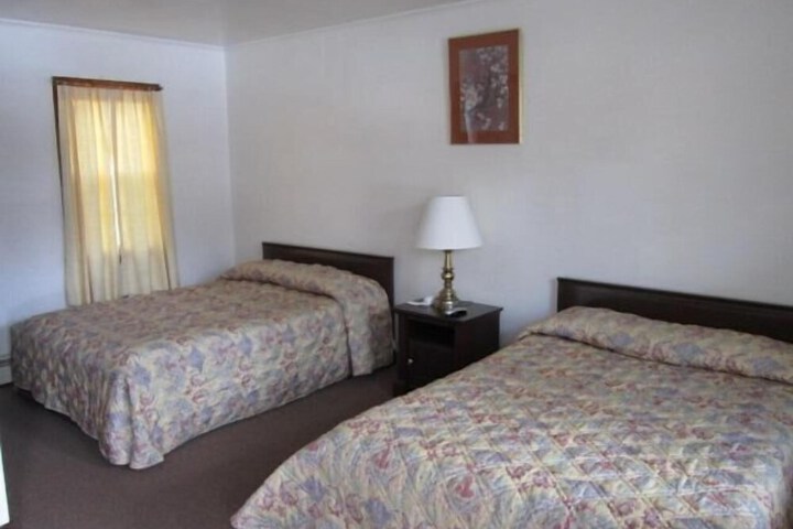 Room 9 of 53