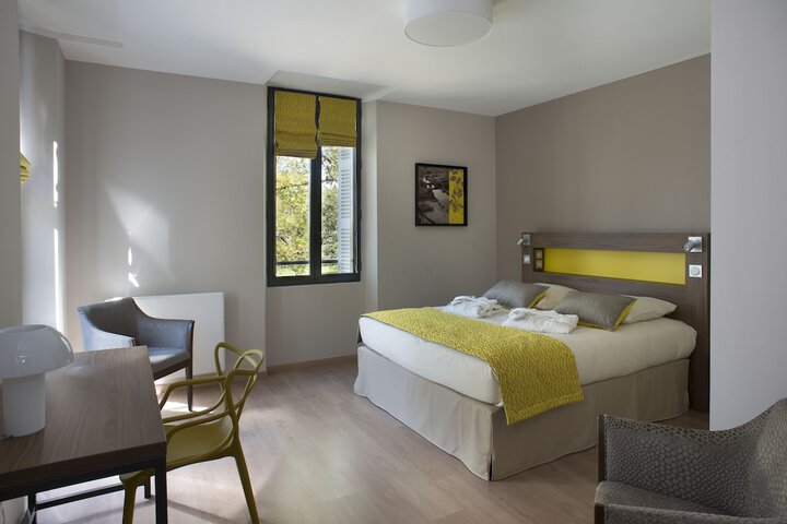 Room 3 of 21