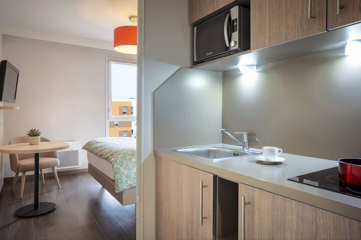 Private kitchenette